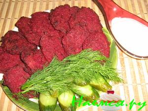 Свекольные оладушки Свекольные оладушки