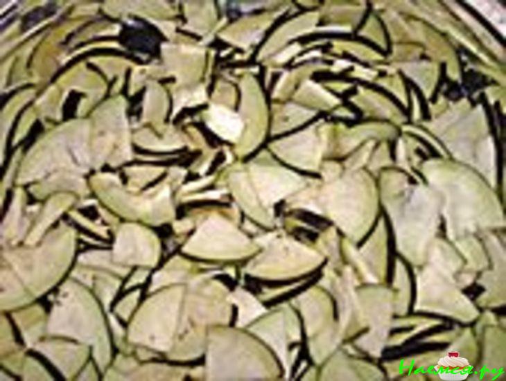 Пикантные баклажаны в масле на зиму