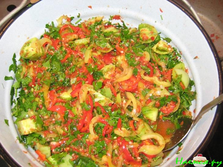 Готовимся к зиме. Салат из зеленых помидор