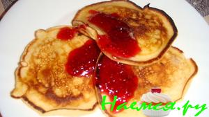 Оладушки с изюмом Оладушки с изюмом