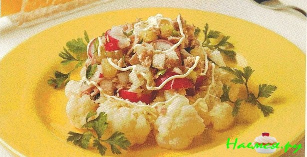 Салат из цветной капусты с тунцом