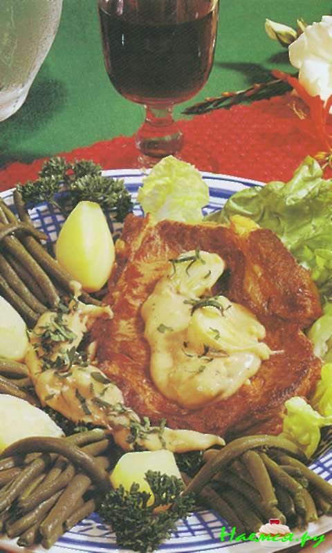 Мясное филе с чесночным маслом