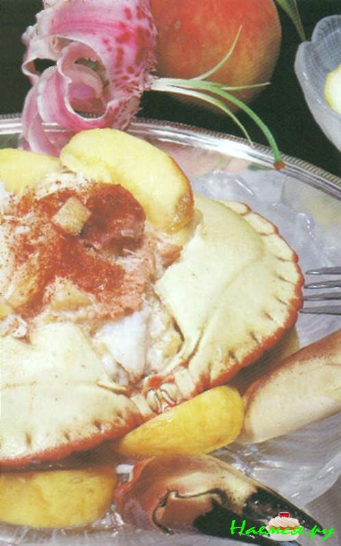 Крабы с персиками