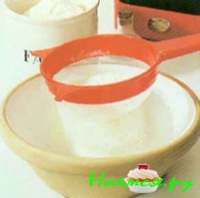 Фруктовый пирог с американскими сливами (6 порций)