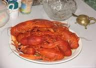 Речные раки с сухарями с соусом «Нантюа»