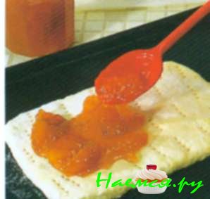 Слоенные пирожные с джемом (6 порций)