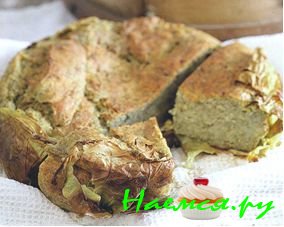 Бабушкин хлеб на капустных листьях