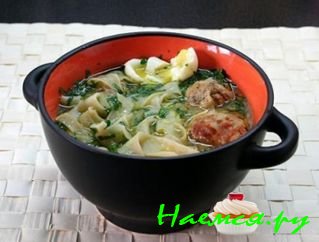 Домашняя лапша с фрикадельками