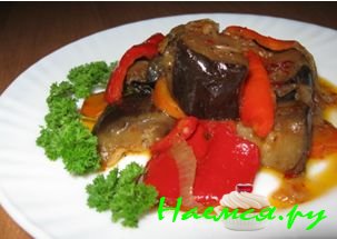 Соте из баклажанов с овощами