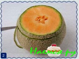 Ваза с хризантемами