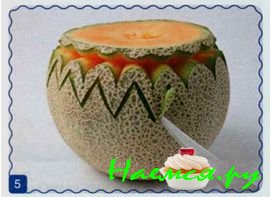 Ваза с хризантемами