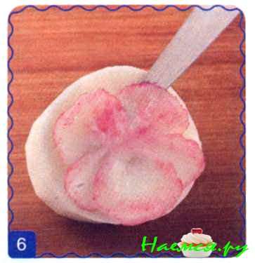 Фиалки из дайкона