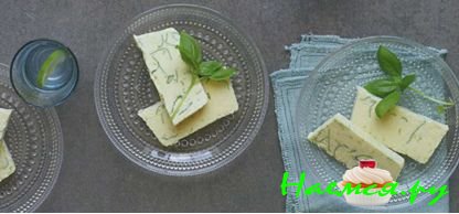 СЕМИФРЕДО ИЗ ЛИМОНА И ЛАЙМА С БАЗИЛИКОМ