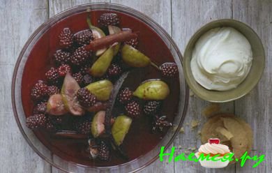 ИНЖИР И ЕЖЕВИКА В КРАСНОМ ВИНЕ