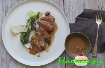 УТИНАЯ ГРУДКА С СОУСОМ ИЗ ВИШНИ И ПОРТВЕЙНА