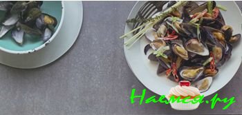 МИДИИ В АРОМАТНОМ КОКОСОВОМ БУЛЬОНЕ