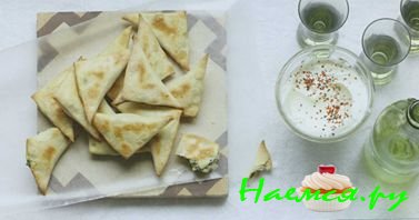 ПИРОЖКИ-ФАТАЕРЫ СО ШПИНАТОМ И ЗЕЛЕНЫМ ЛУКОМ