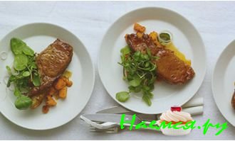 ПИКАНТНАЯ СВИНИНА С ГАРНИРОМ ИЗ БАТАТА