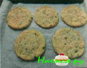 Картофельные лепешки с кинзой и кунжутом