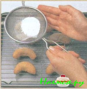 Ореховые полумесяцы