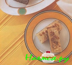 Пирожные с ореховым безе