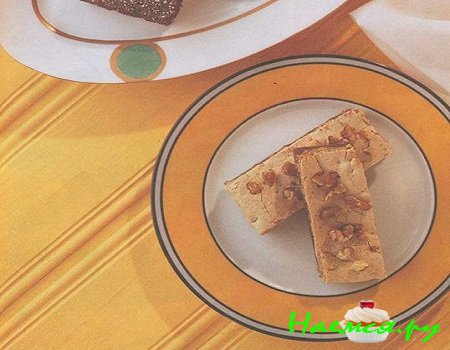 Пирожные с ореховым безе