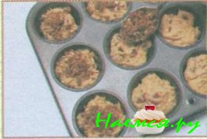 Булочки с малиной и крошкой