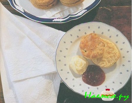 Апельсиновые лепешки с изюмом