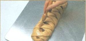 Косичка с черносливом