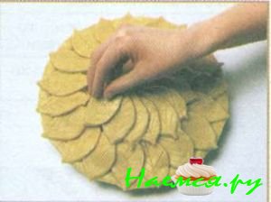 Пирог &laquo;Персиковые листья&raquo;