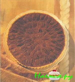 Пирог с орешками пекан