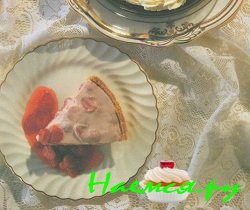 Замороженный клубничный пирог