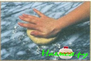 Пирог с киви и сыром рикотта