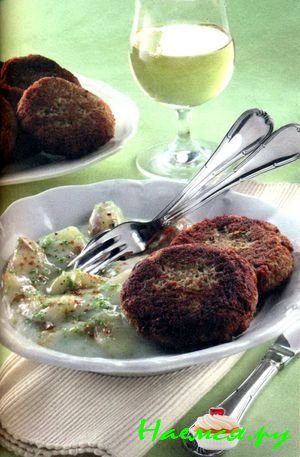 Котлеты из телятины с белым соусом