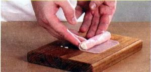 Рулеты из ветчины с начинкой и яичным кремом