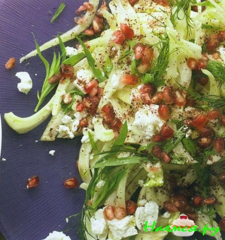Фенхель с фетой, гранатом и сумахом