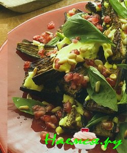 Жареные баклажаны с шафрановым йогуртом