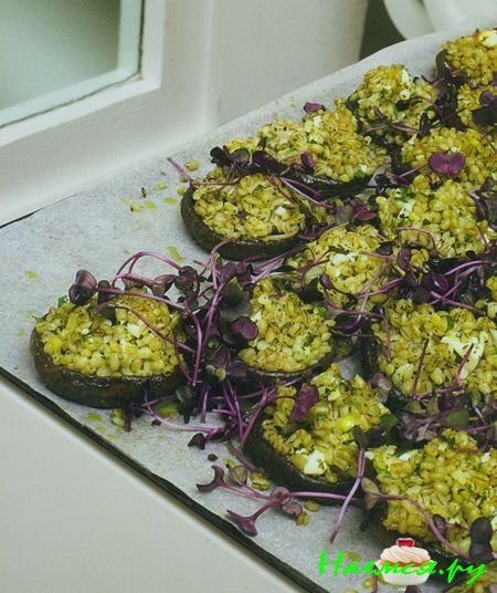 Портобелло с перловкой и консервированным лимоном