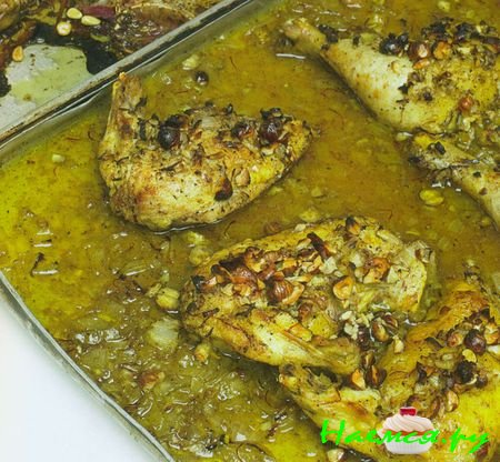 Жареный цыпленок с шафраном, фундуком и медом