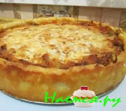 Сладкий и пряный пирог с говядиной и свининой