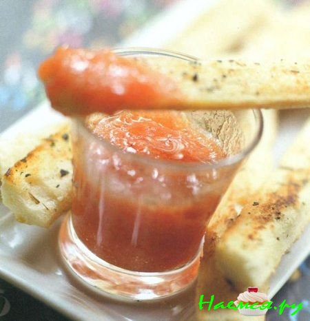 Хлеб с томатной пастой