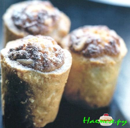 Пирожные с кедровыми орешками