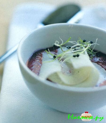 Гаспачо со сливами по-португальски