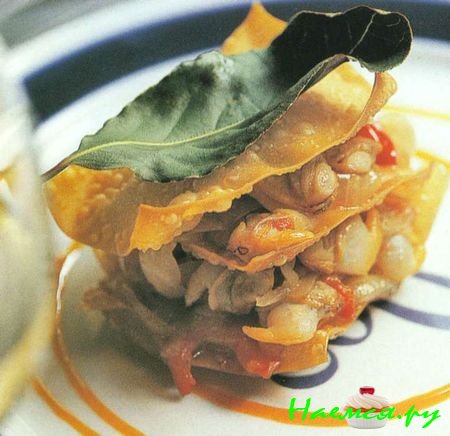 Слоеное блюдо с устрицами