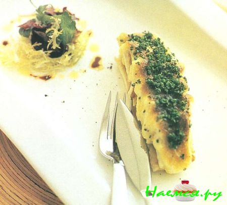 Морской язык с белыми грибами и чесночным соусом