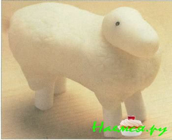 Овечка из мастики