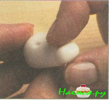 Корова из мастики