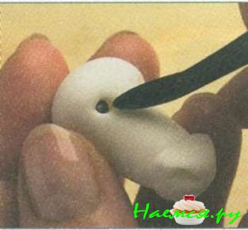 Корова из мастики