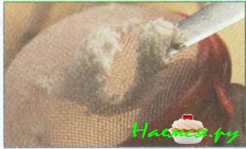 Корова из мастики