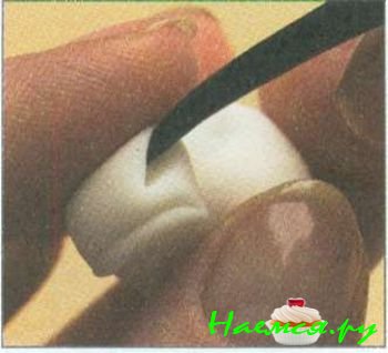 Корова из мастики